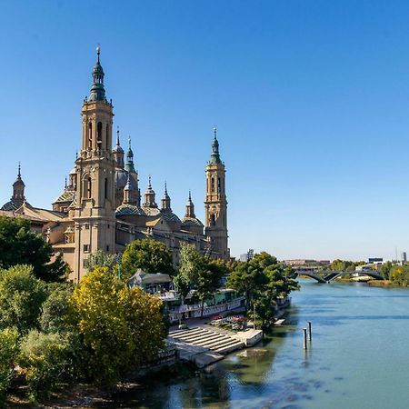 A Orillas Del Pilar Con Parking Zaragoza Kültér fotó